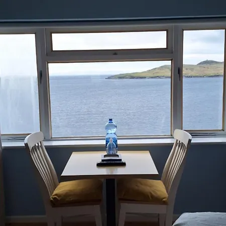 Horizon View Lodge: Seaside On Valentia Island