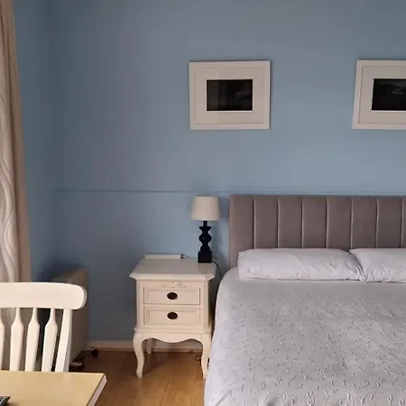 Horizon View Glanleam Road Knightstown Valentia Island County Kerry V23 W447 Ireland Bed and breakfast